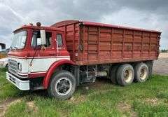 1976 International Grain Truck, K & M, row:1