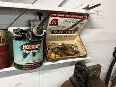 Miscellaneous decorations and items