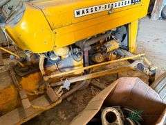 Massey-Ferguson 2135 Turf Special showing 7522 hours gas