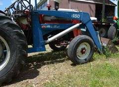 International Tractor w/ Allied Loader