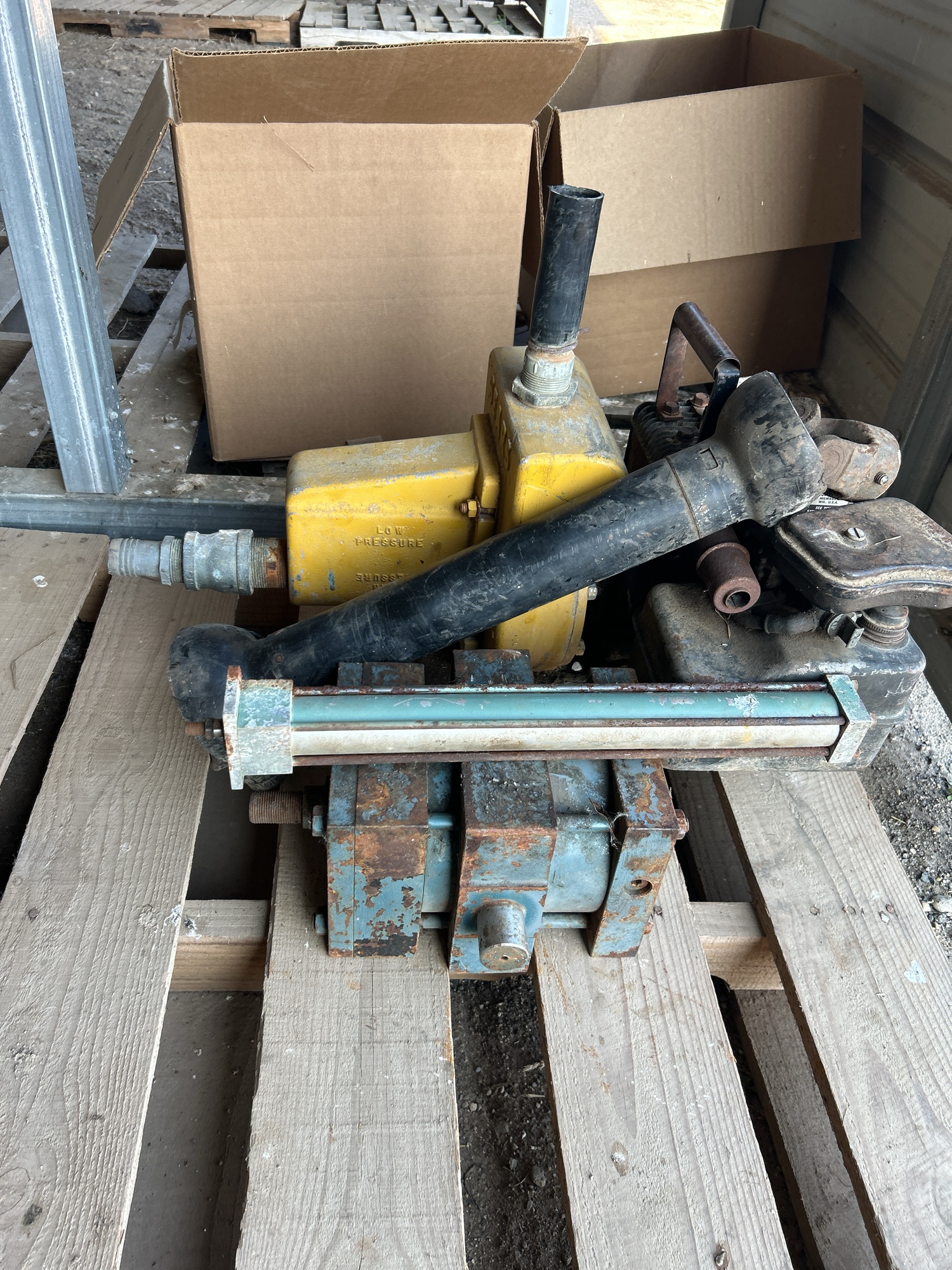 Lot image 2