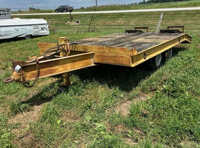 1996 Equipment Trailer: Row 1