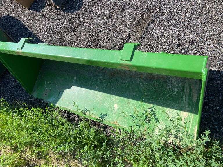 72” bucket fits John Deere quick attach