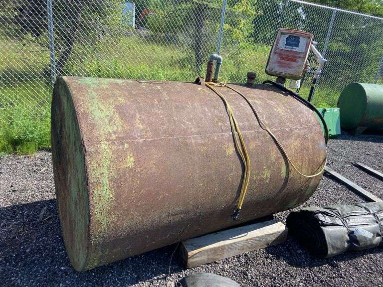 500 gallon diesel fuel tank with electric pump image