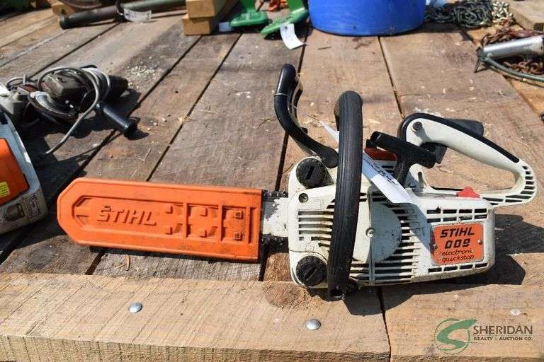 Stihl 009 Chain Saw