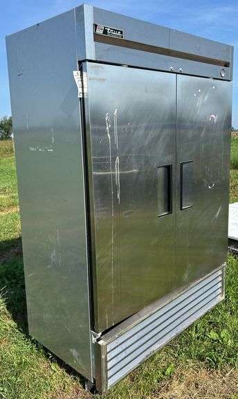Stainless Steel Commercial 2 Door Refrigerator, row:10 image