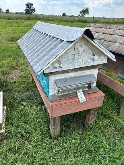 Beehive, row:10 image