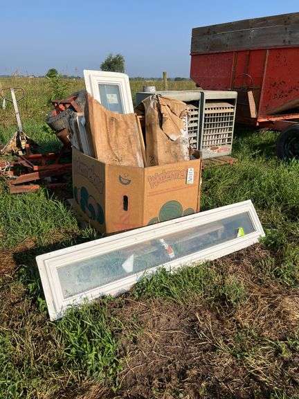 Pallet of New-old stock windows- Mostly Anderson windows, row:11 image
