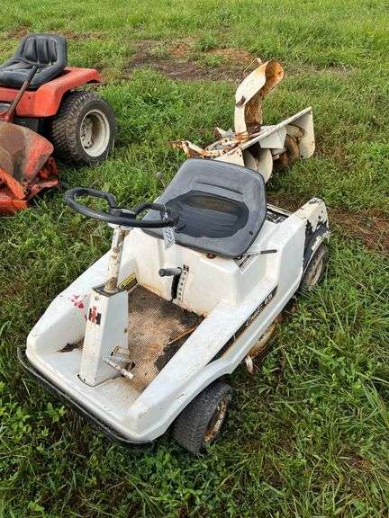 International lawn mower with snow blower, row:10 image