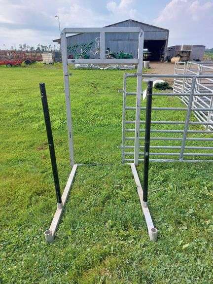 Weaver Leather Stall Chute