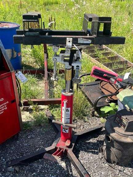 Telescoping hydraulic transmission jack image