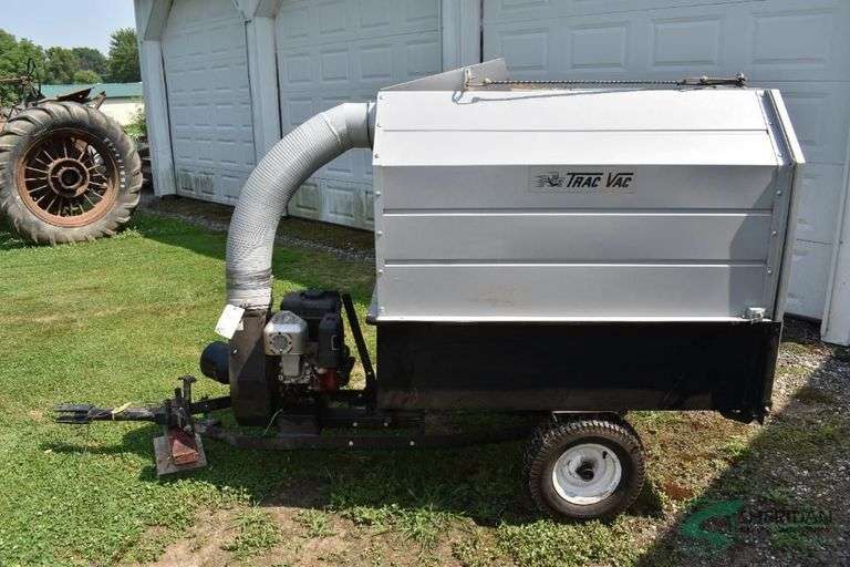 Trac-Vac Leaf Lawn Mower Vaccum- Electric Start