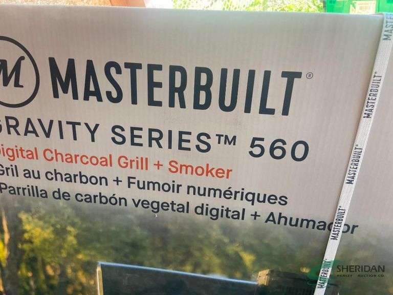 Charcoal grill/smoker