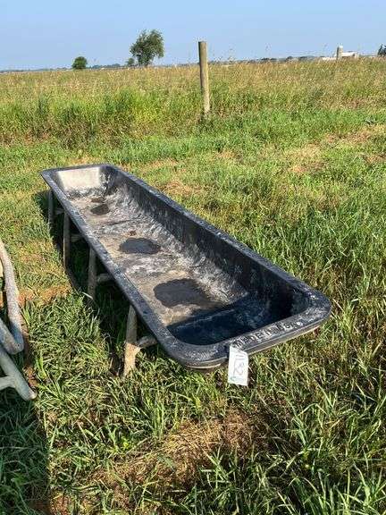 (1) 10' feed bunk, row:11 image