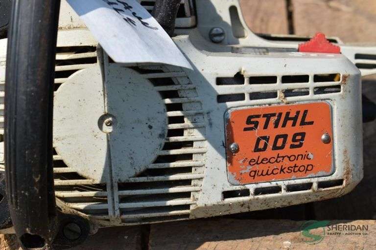 Stihl 009 Chain Saw