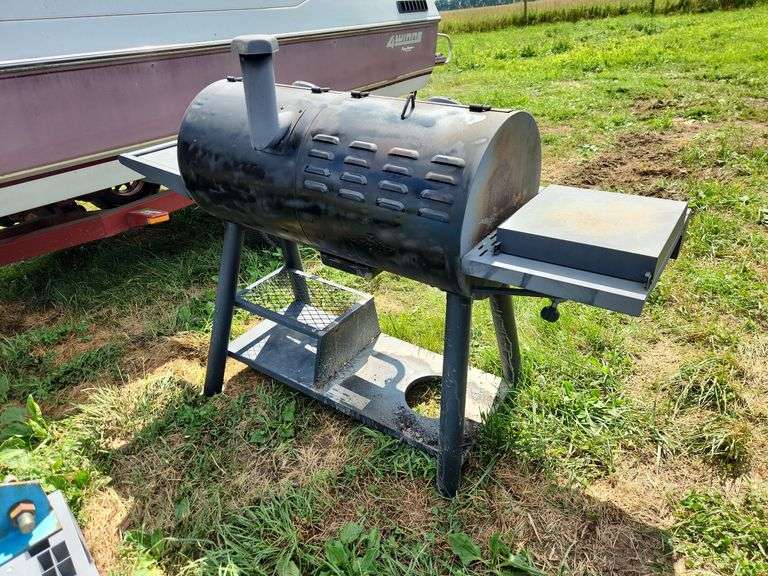 Grill/smoker combo, row:10 image