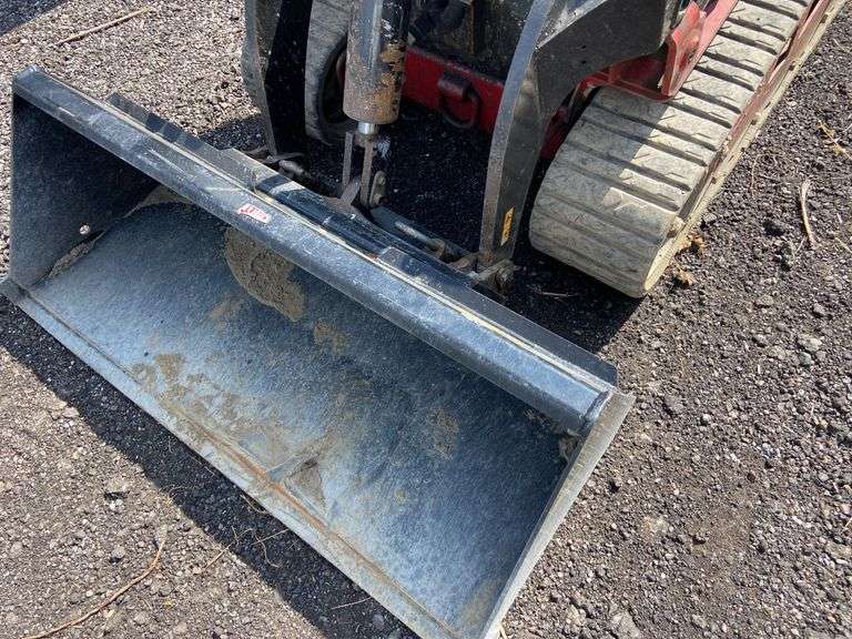 Toro Dingo TX1000 runs and operates