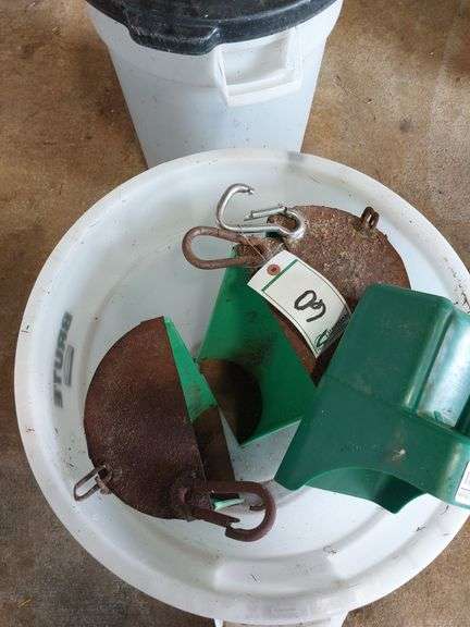 (3) Hanging Feeders, Feed Scoop, and Brute Barrel w/ Lid