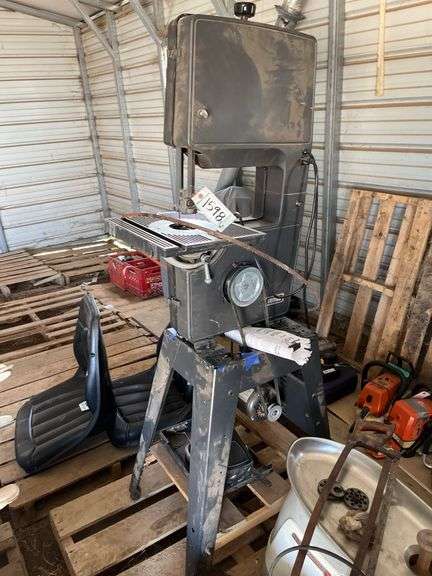 Craftsman band saw, manual with item, bldg:locked image