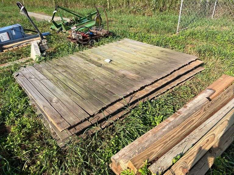 Stack of privacy panels, row:11 image