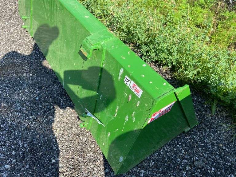 72” bucket fits John Deere quick attach