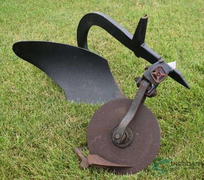 IHC 1 Pt. Fast-Hitch Plow