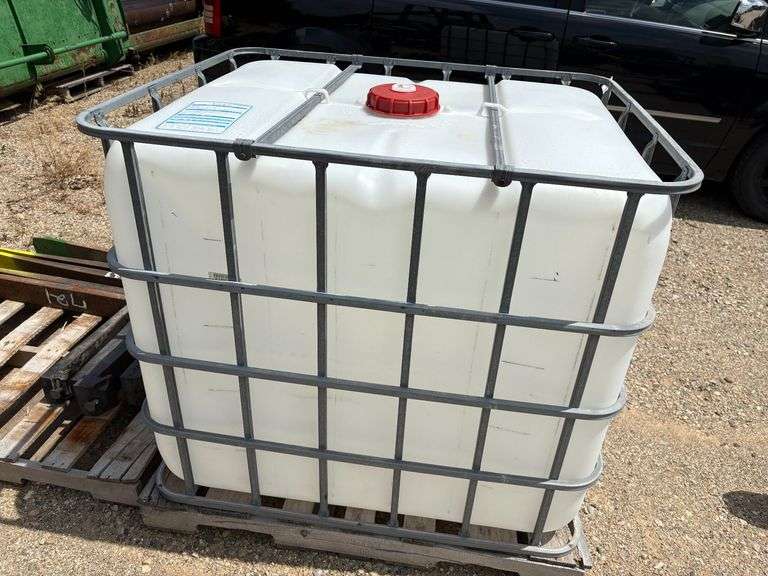 (1) 300 Gallon Tote-Tank