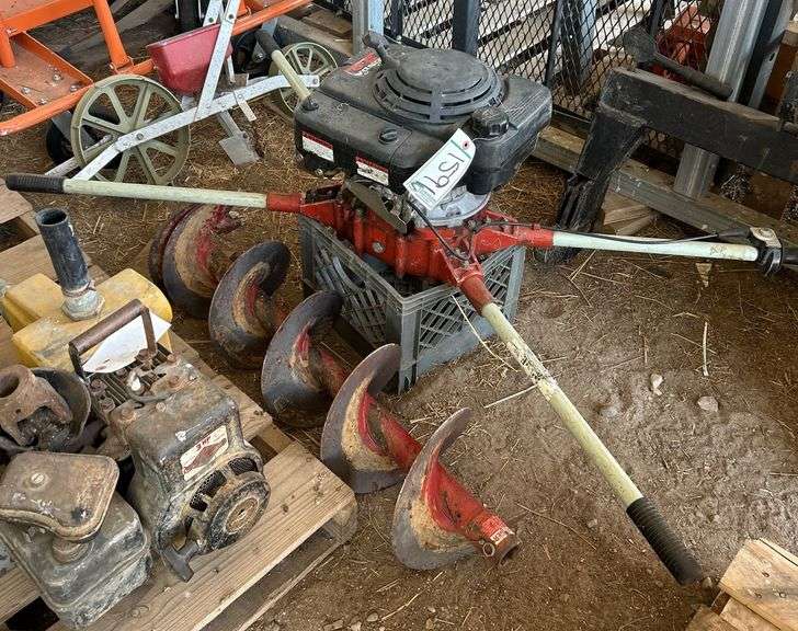 Honda Post hole digger, bldg:green image