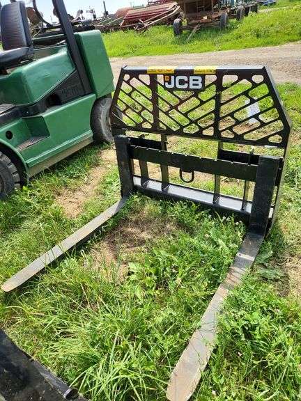 Skid steer carriage 48" forks, row:2 image