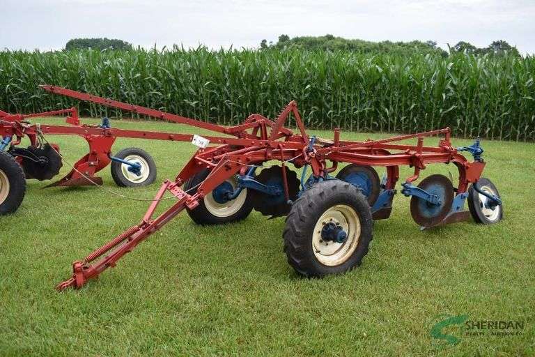 IHC #8 Trailer Plow - 3B