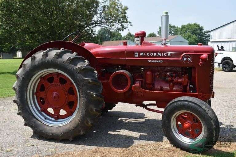 1946 Farmall W-9 Standard- S/N 17692
