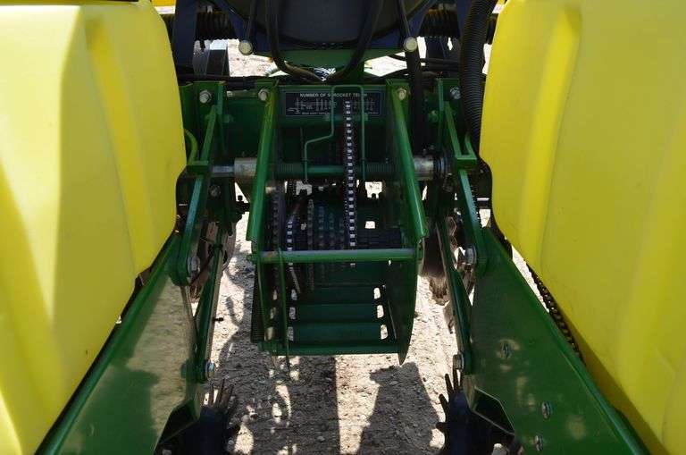 John Deere 1750 6-Row Planter, Liquid, MaxEmerge XP