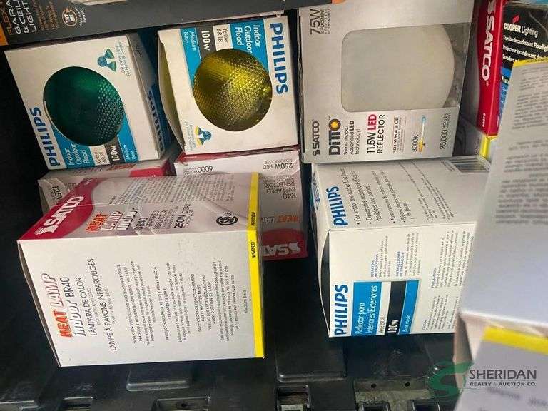 Numerous New hardware items TOTES NOT INCLUDED