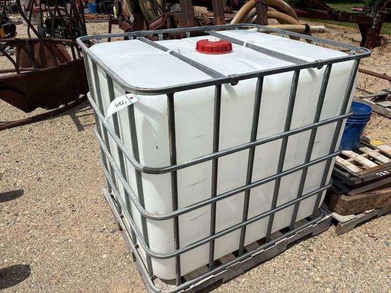 (1) 300 Gallon Tote-Tank image