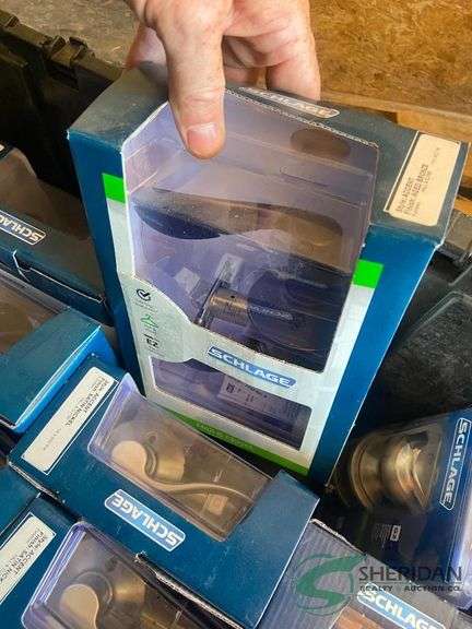 Numerous New hardware items TOTES NOT INCLUDED