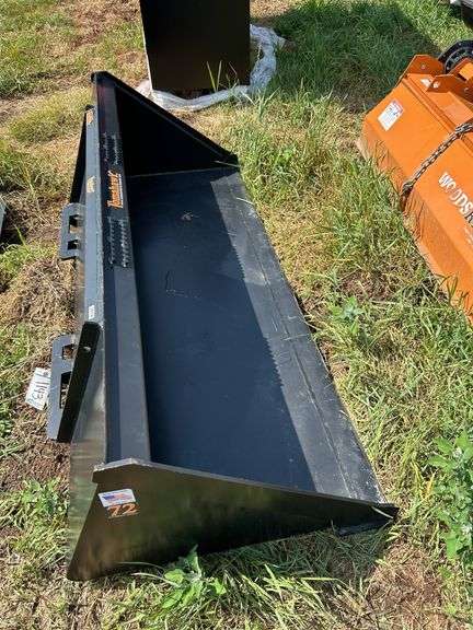 Tomahawk 6' skid steer bucket, owner states unused, row:11 image