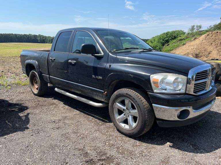 2008 DODGE Ram 1500 4x4 Extended Cab image