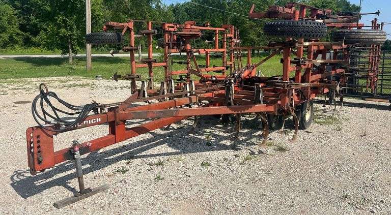 WILL-RICH Field Cultivator 18ft. image