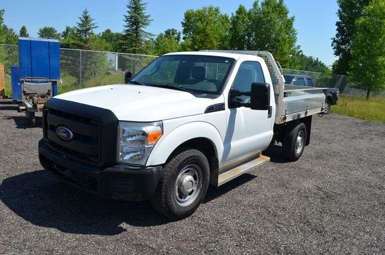 2012 Ford F-250 Flatbed Truck image