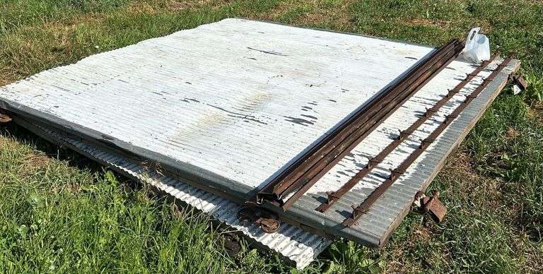 (3) Barn doors with tracks and hardware, row:10 image