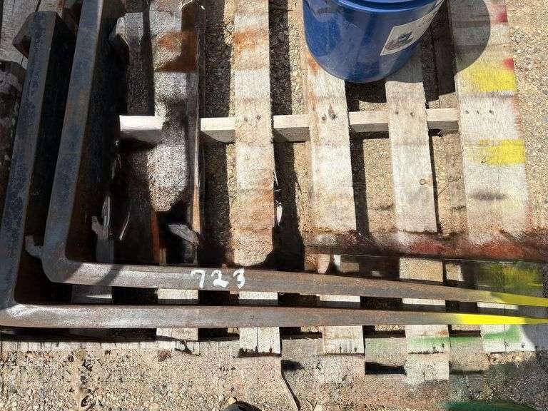 (2) Pallet Tines 30" Yellow