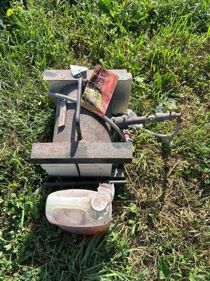 Mathewson forge, tools, quench oil, row:10 image