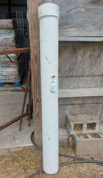 (1) PVC Pig Waterer