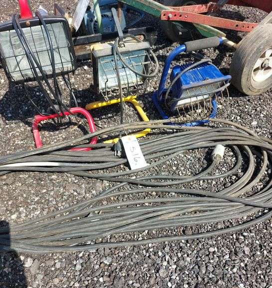 (3) Halogen Work Lights & (1) #12 Electric Cord 50ft. image