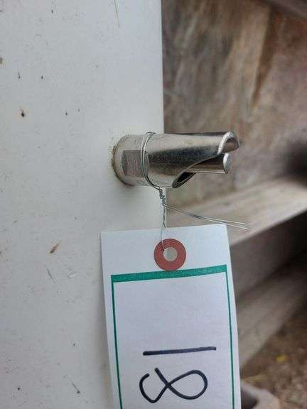 (1) PVC Pig Waterer