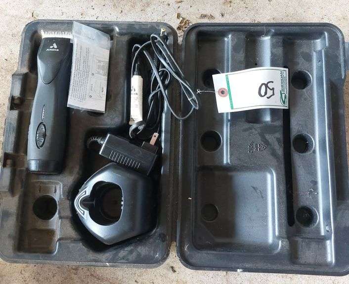 ANDIS Clipper w/ Charger in Case