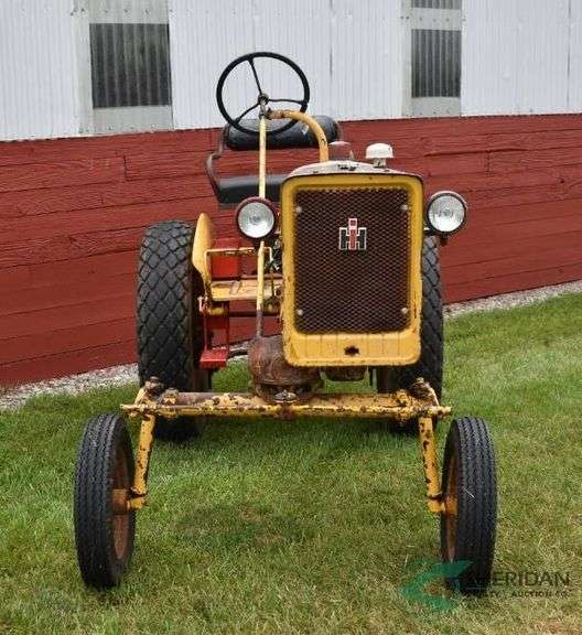 1969 Farmall Cub