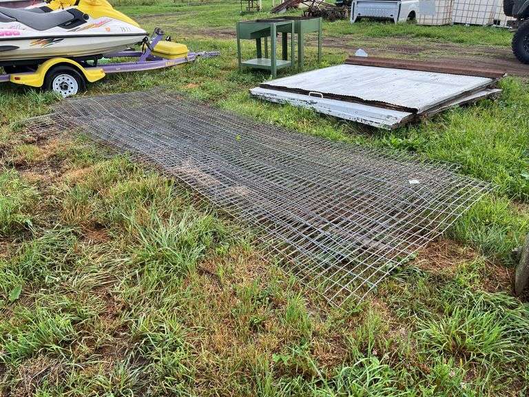 (4) fence panels 12' L, row:10 image