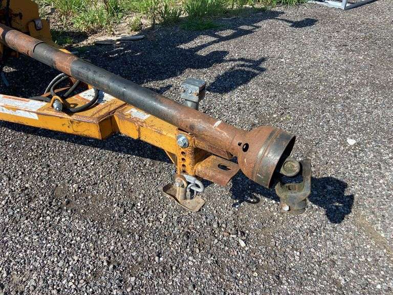 Woods batwing finish mower