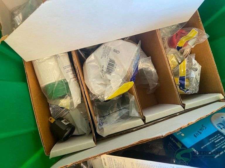 Numerous New hardware items TOTES NOT INCLUDED